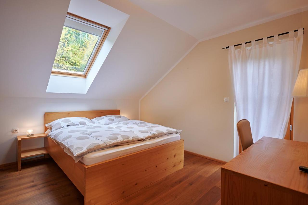 Guest House Hisa Sonca Luce ภายนอก รูปภาพ