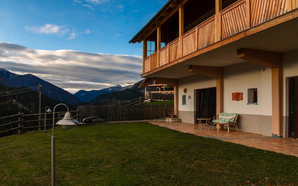 Guest House Hisa Sonca Luce ภายนอก รูปภาพ